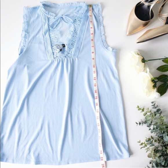 Express lace trim sleeveless blouse - Picture 5 of 6